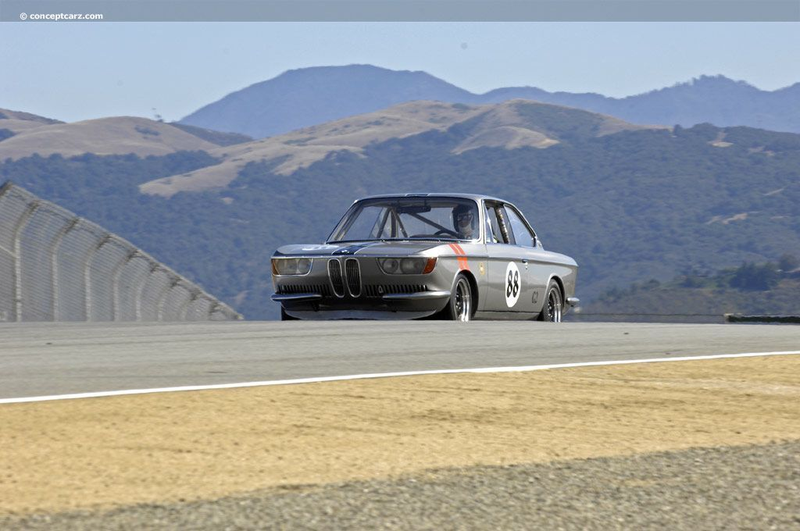 Illustration for article titled There Is No Wrong Answer In This Vintage BMW Racecar Faceoff